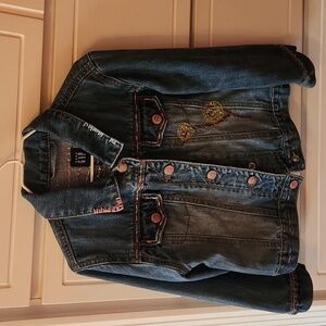 Baby Gap ☀️🌷 embroidered jean jacket EUC size 5